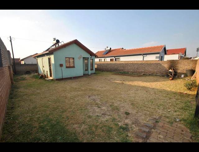 2 BEDROOM HOUSE FOR SALE IN DAWN PARK